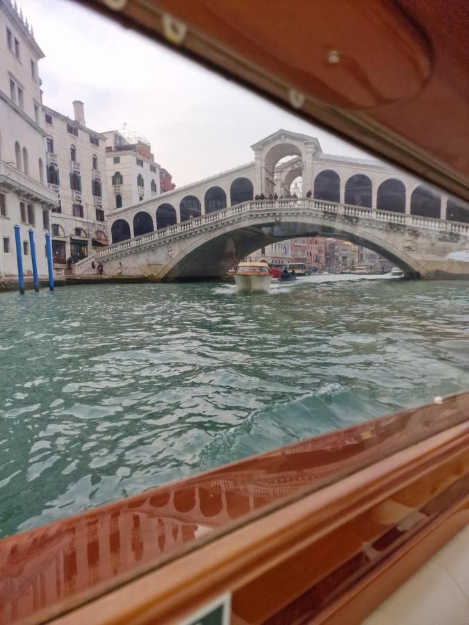 Appartamento Al Centro Di Venezia 6 Posti Letto エクステリア 写真